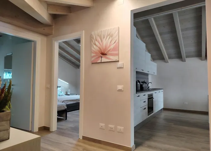 Sole E Luna Nella Vigna * Villanuova sul clisi